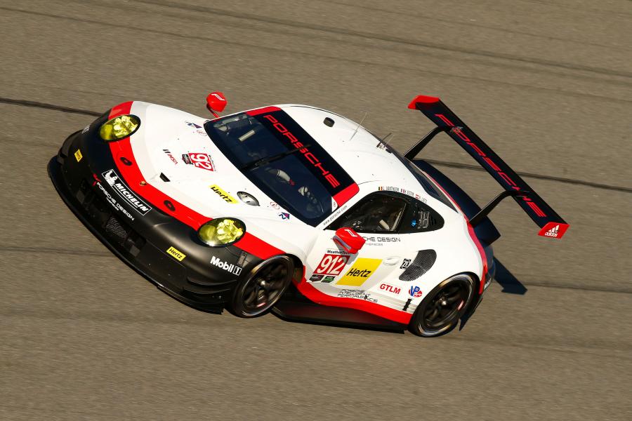  Porsche 911 RSR (991) 2017 года  (фото 10 из 39)